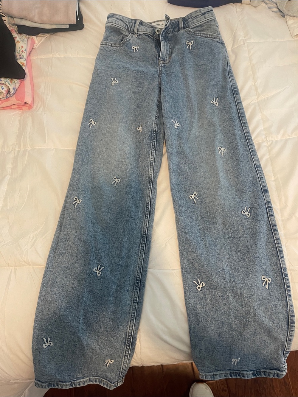 Girls Wide Leg Embroidered Bow Jeans - Blue